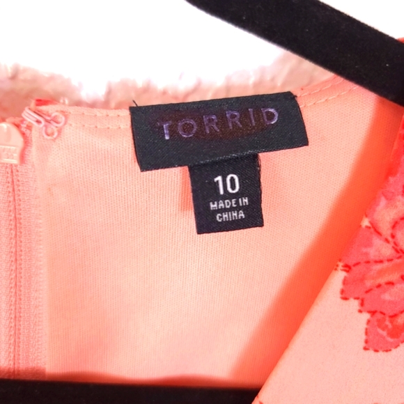 TORRID Georgette Floral Wrap Dress - Picture 5 of 11